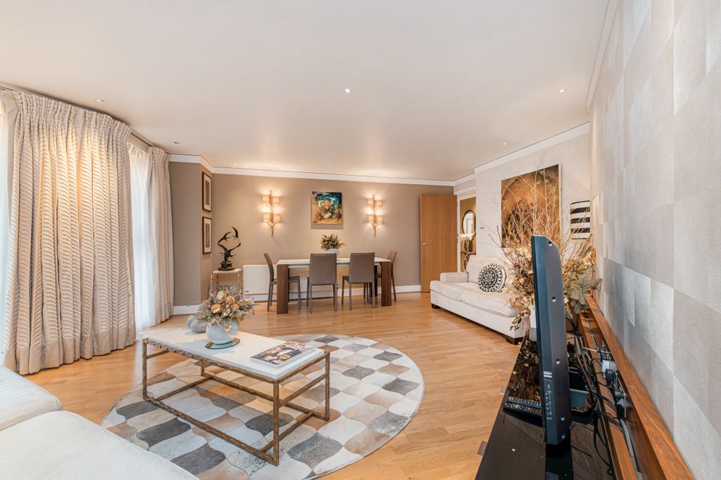 Property photo 2 of 29