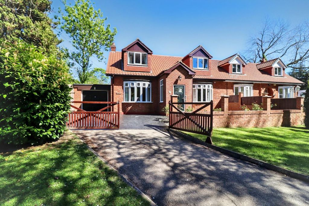 Property photo 1 of 37