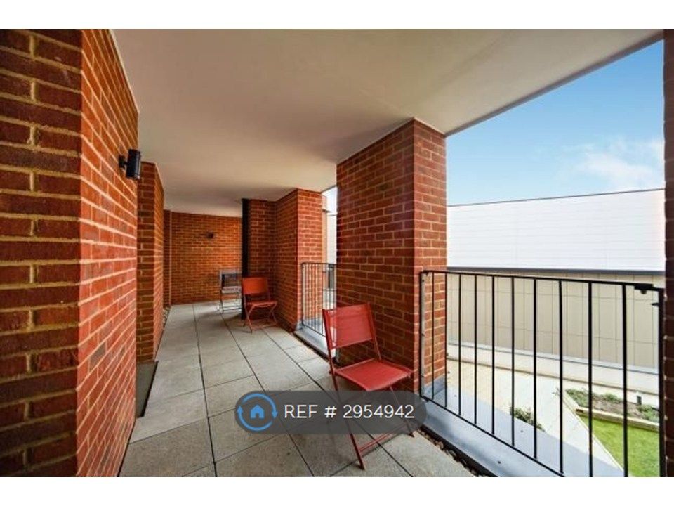 Property photo 2 of 8