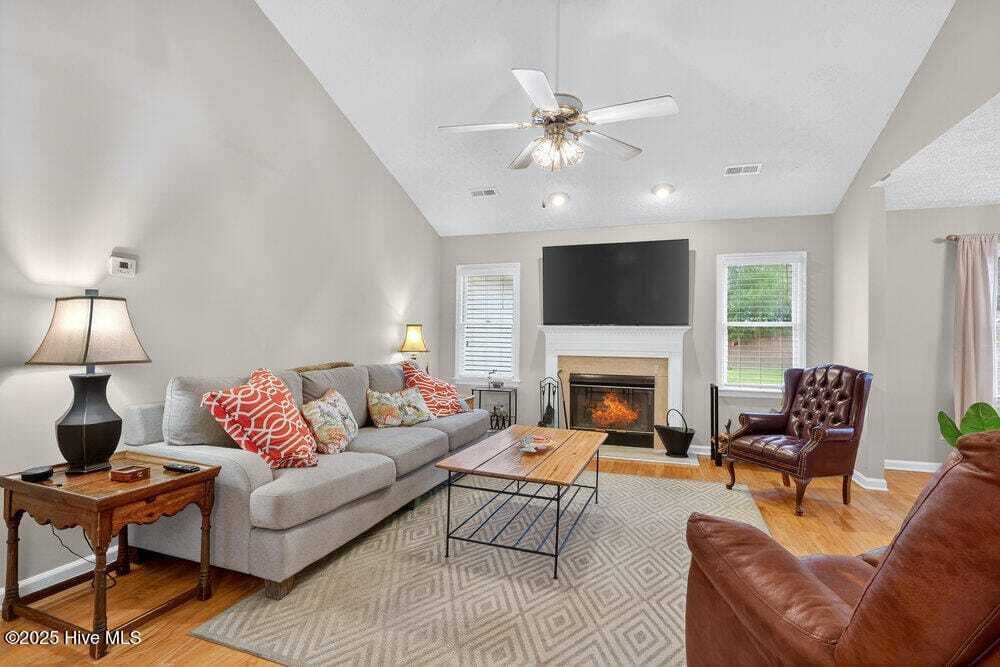 Property photo 3 of 26 <Alttext/>
