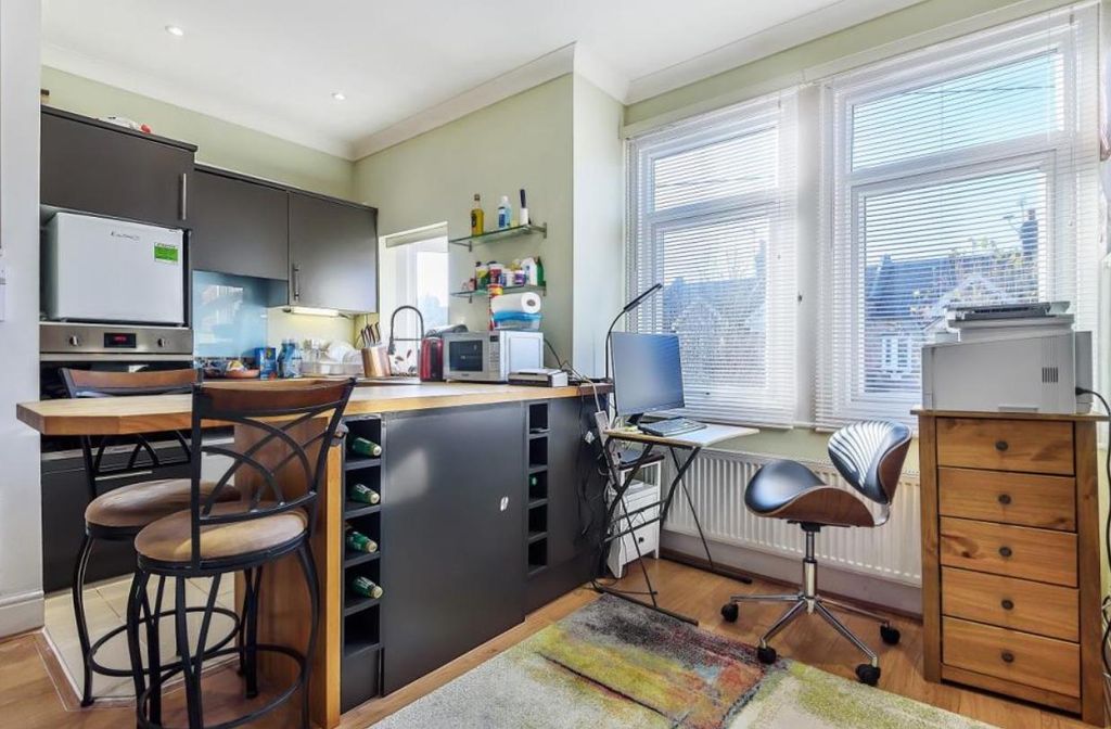 Property photo 2 of 11 Cr4.Png