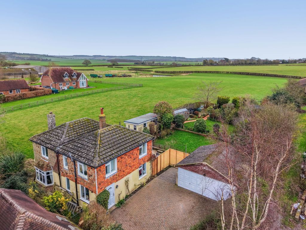 Property photo 1 of 33