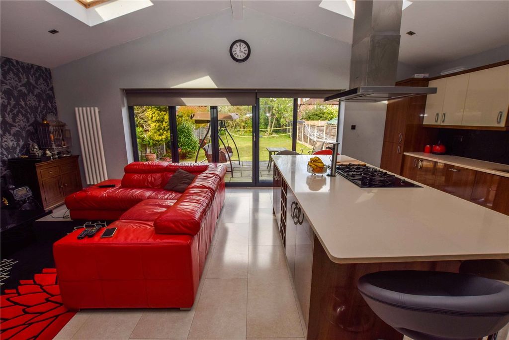 Property photo 3 of 16 Picture No. 04