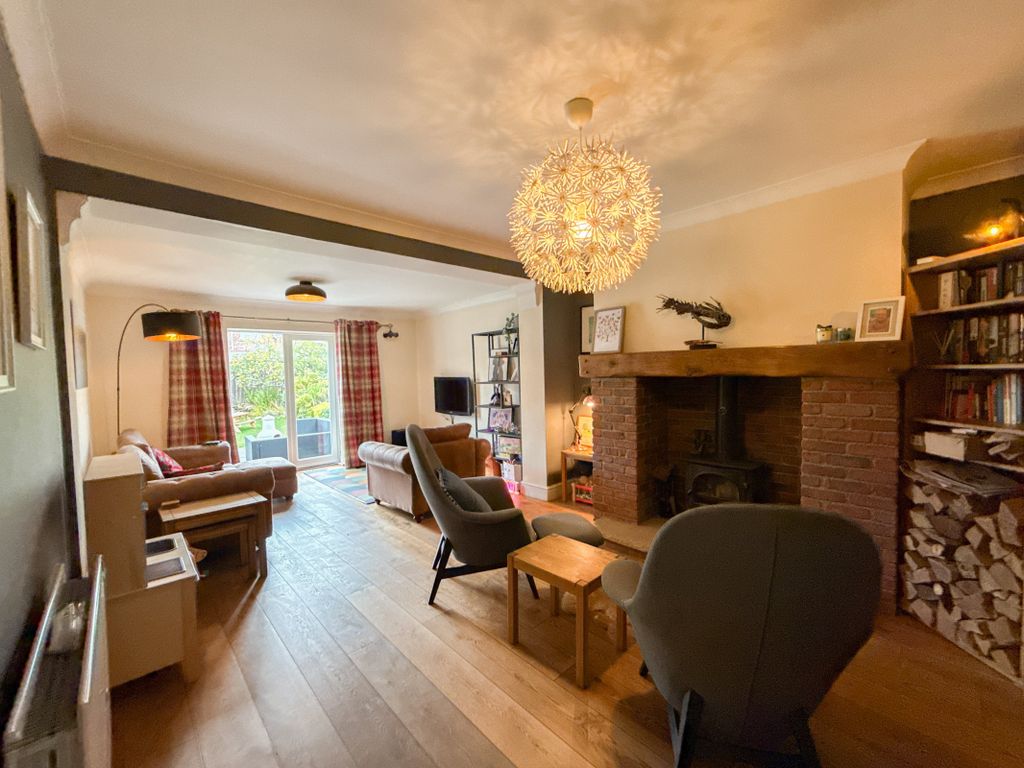 Property photo 2 of 13 Lounge/Diner