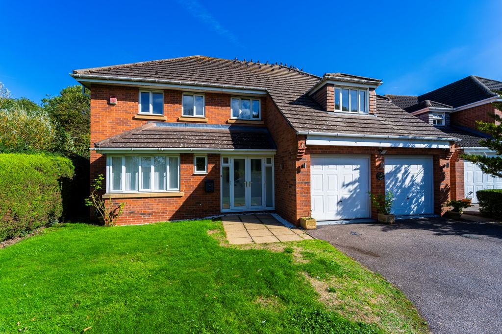 Property photo 2 of 55