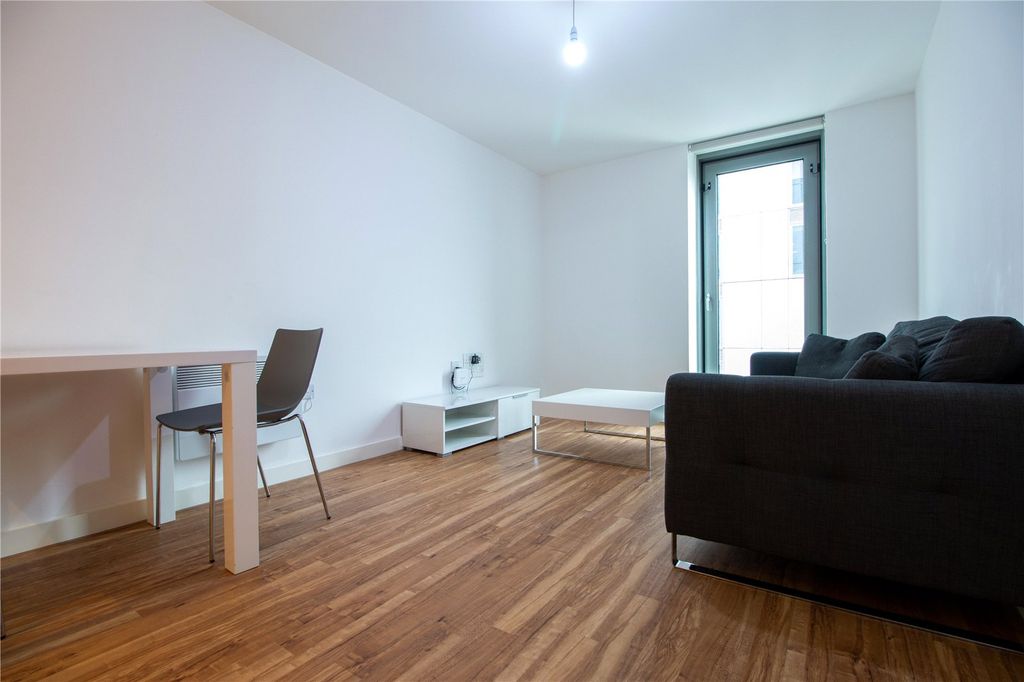 Property photo 2 of 13 Picture No. 05