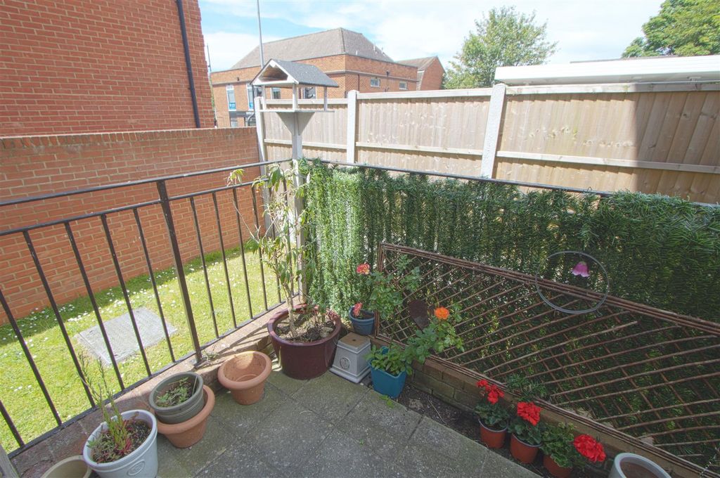 Property photo 2 of 9 Patio2.Jpg