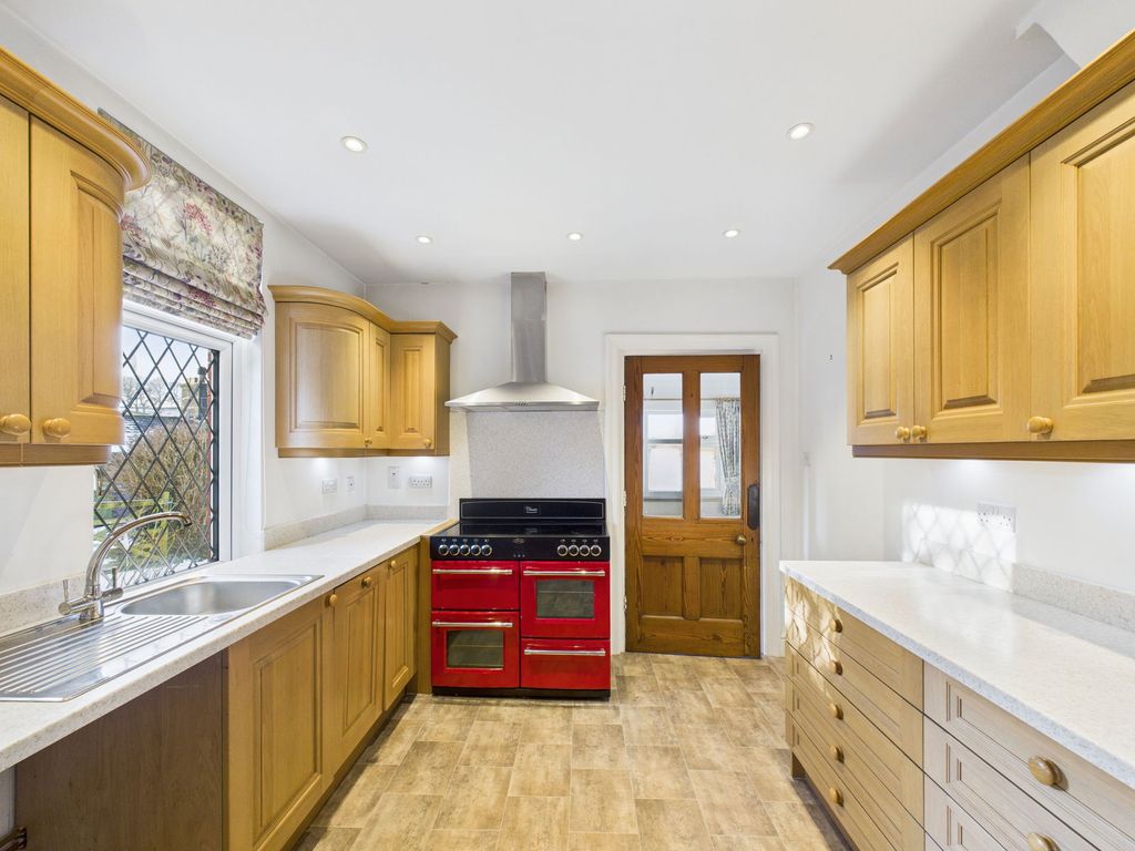 Property photo 2 of 23