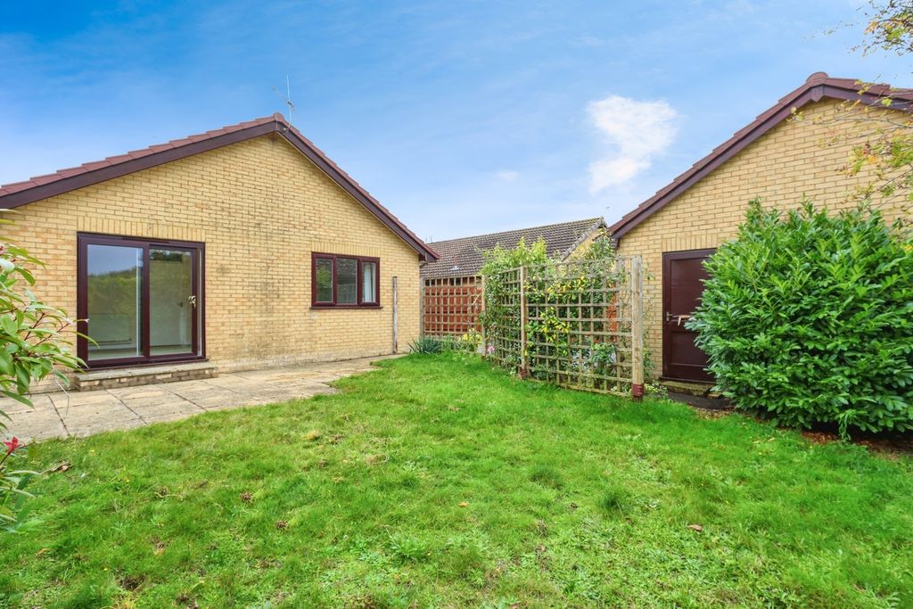 Property photo 2 of 17 Rear Garden