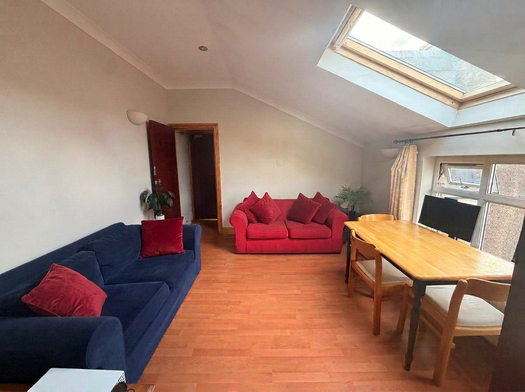 Property photo 1 of 5