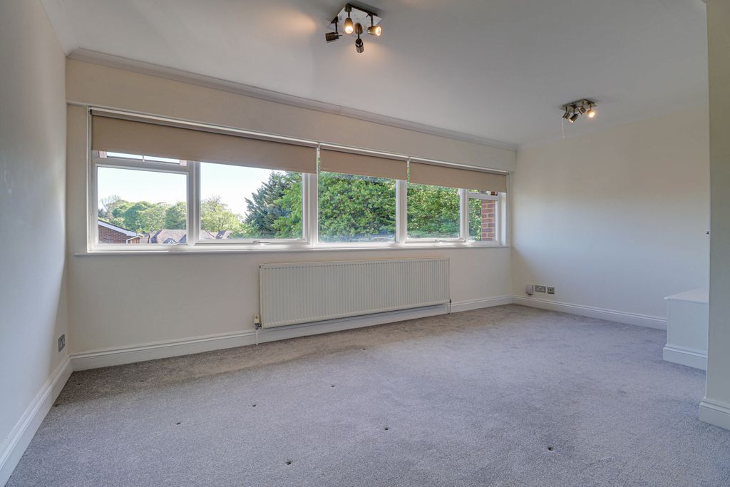 Additional image 8 of 3 bed terraced house for saleOld Rectory Close, Harpenden AL5
