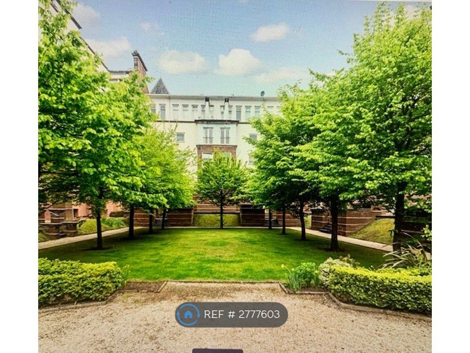 Property photo 2 of 15 Shared Garden