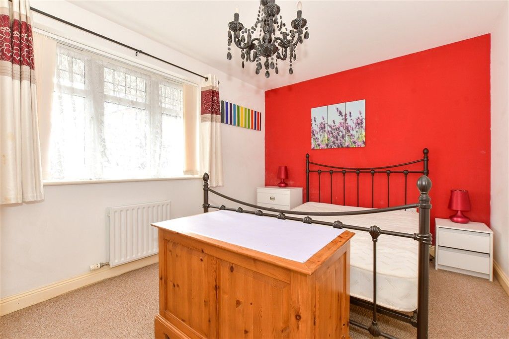 Property photo 1 of 10 Bedroom