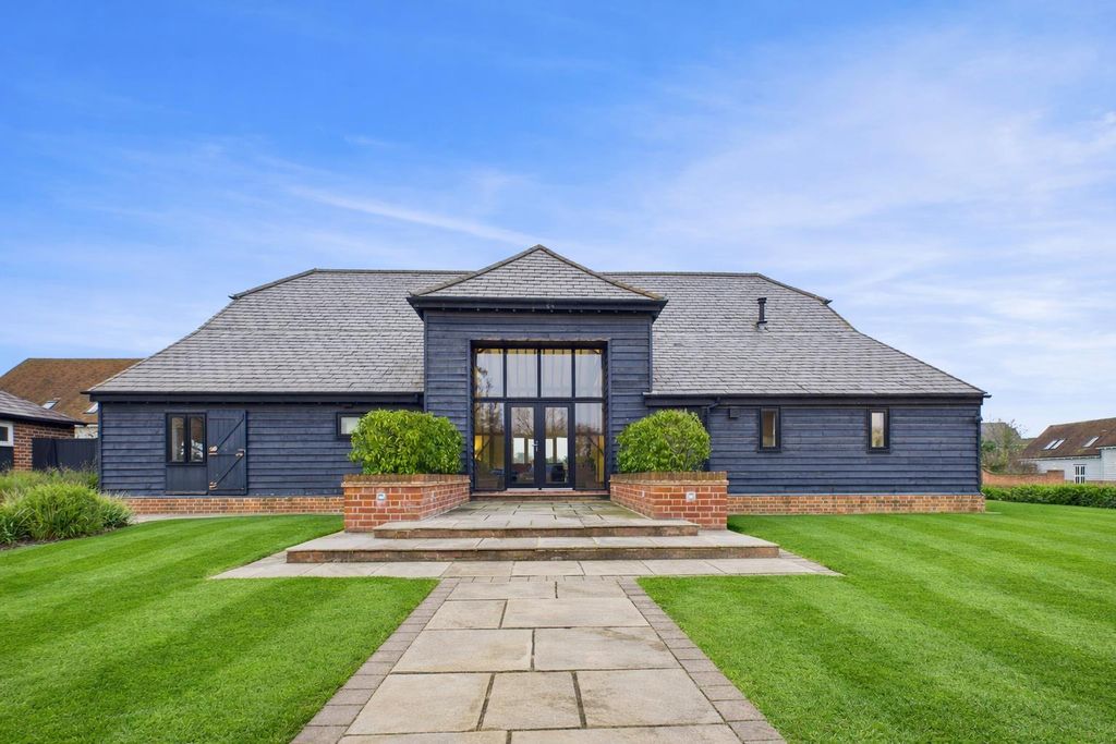 Property photo 1 of 38