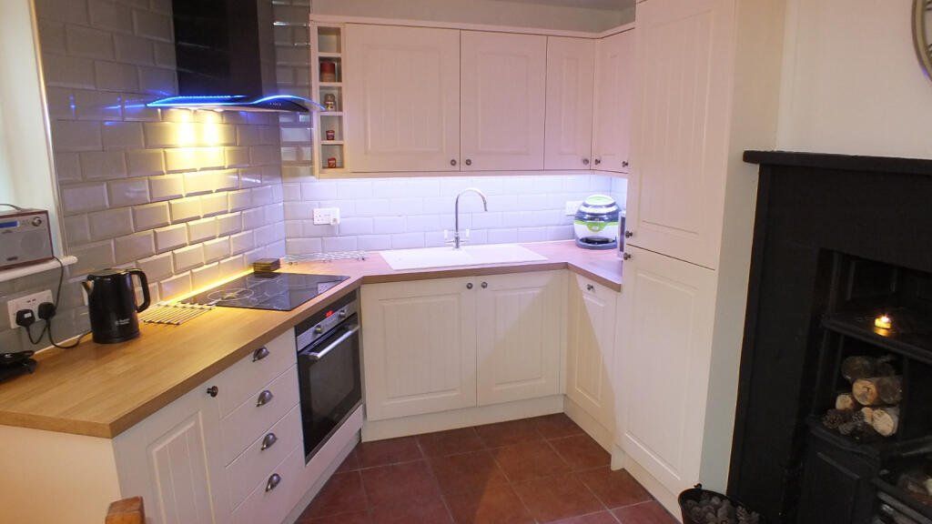 Property photo 2 of 10 Picture No. 12