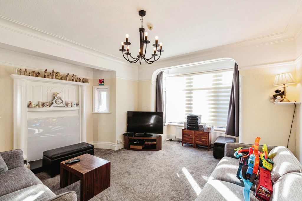 Property photo 2 of 17 Photography