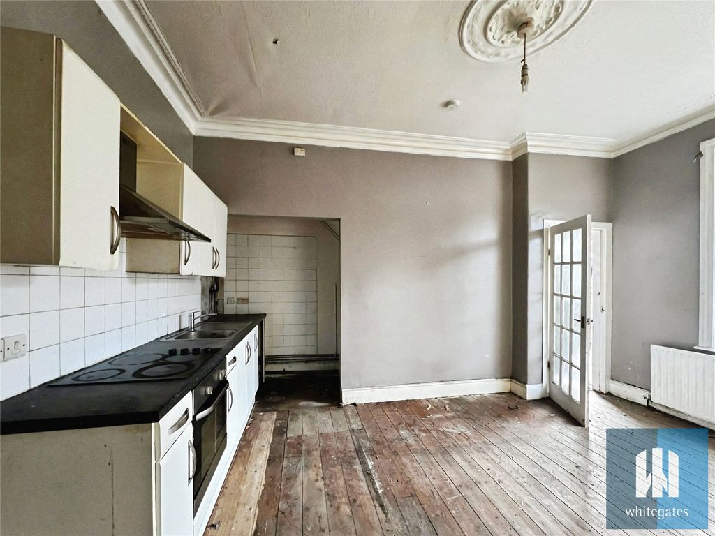 Property photo 2 of 14 Picture No. 08