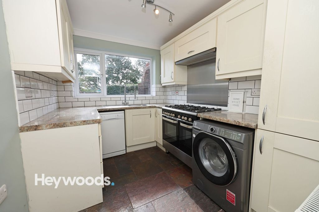 Property photo 2 of 55