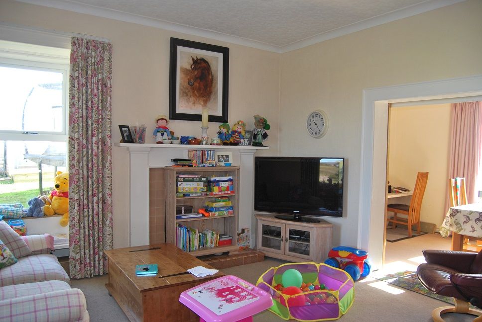 Property photo 2 of 21