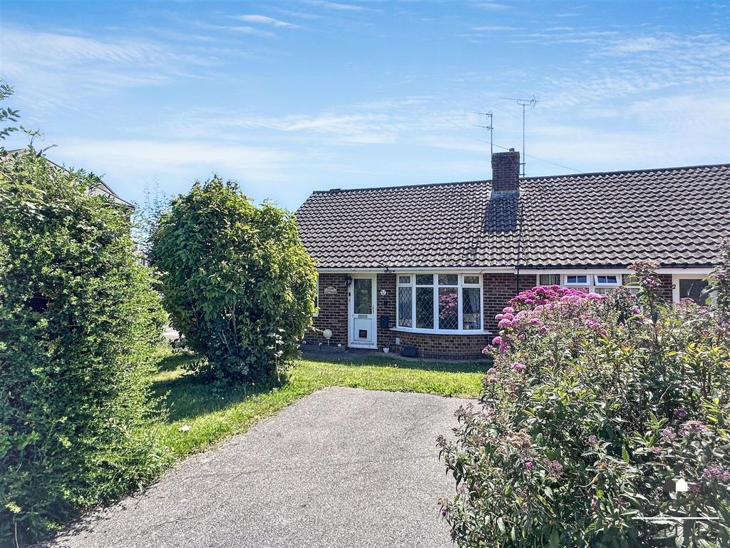 Property photo 1 of 17 01323 438506