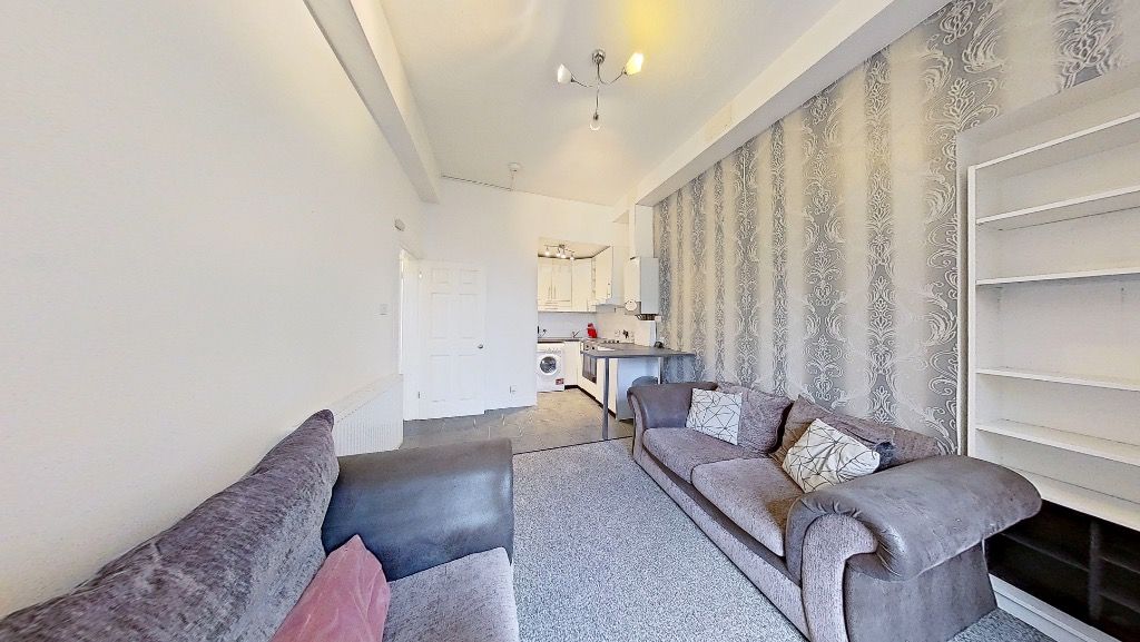 Property photo 2 of 10 Photo 2