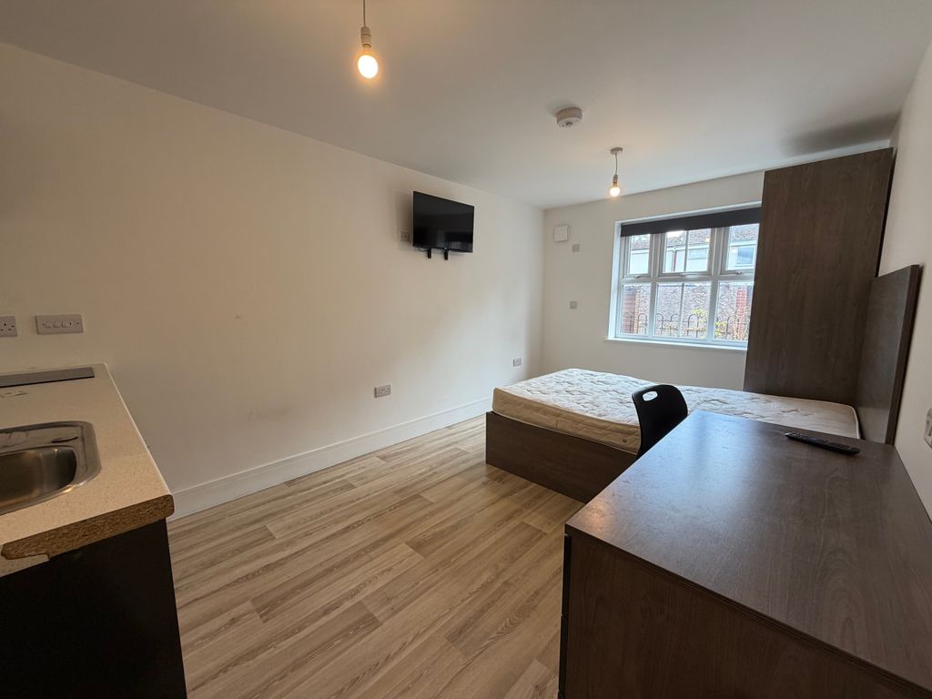 Property photo 1 of 4