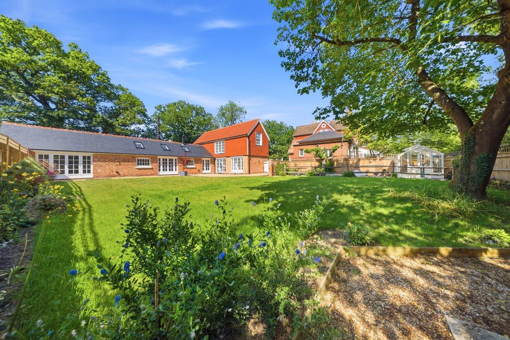 Property photo 1 of 23