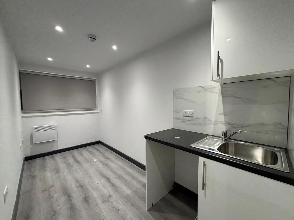 Property photo 1 of 4 Bedroom 5