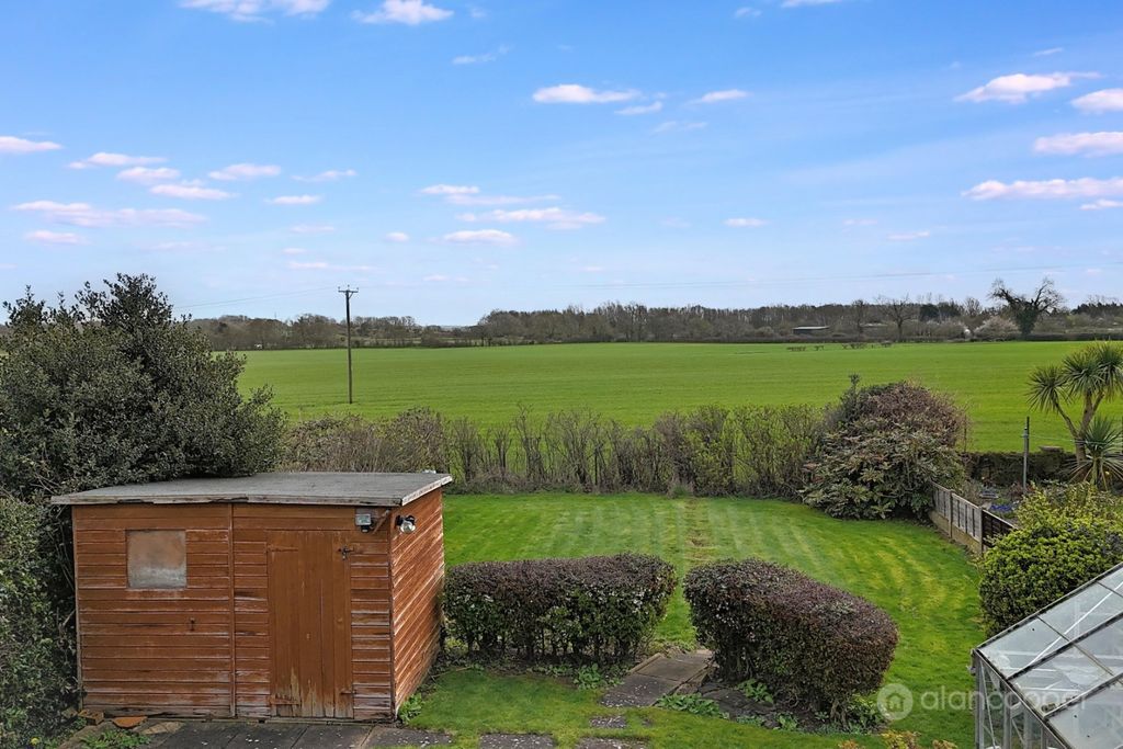 Property photo 2 of 17 4864514