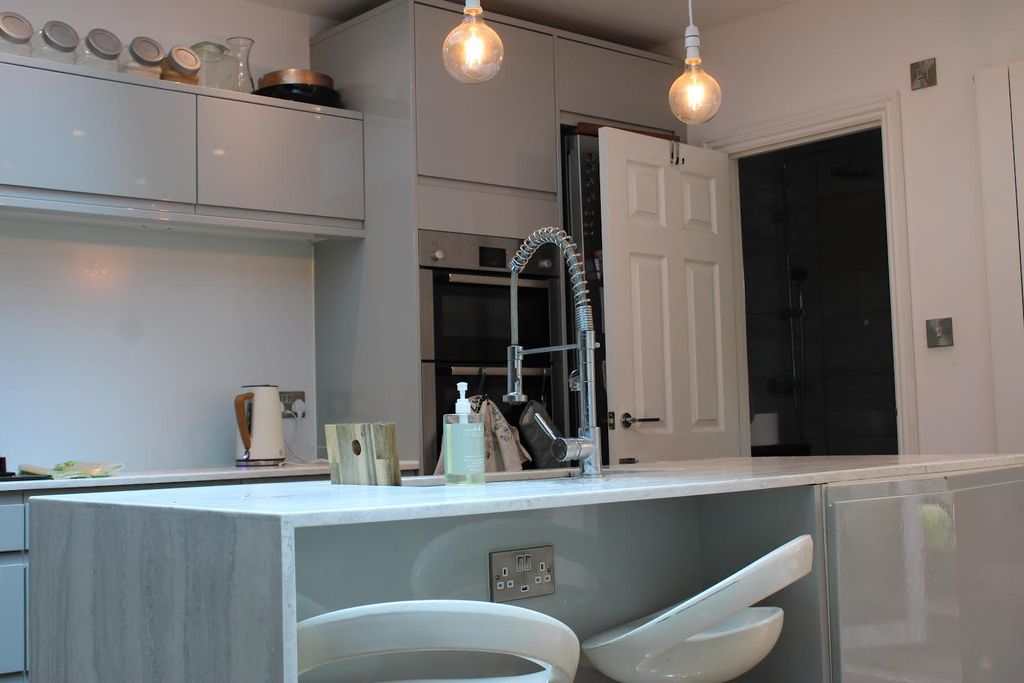 Property photo 3 of 18 Img-1575.Jpg