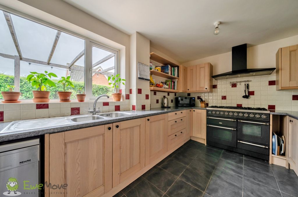 Property photo 2 of 22 Kitchen