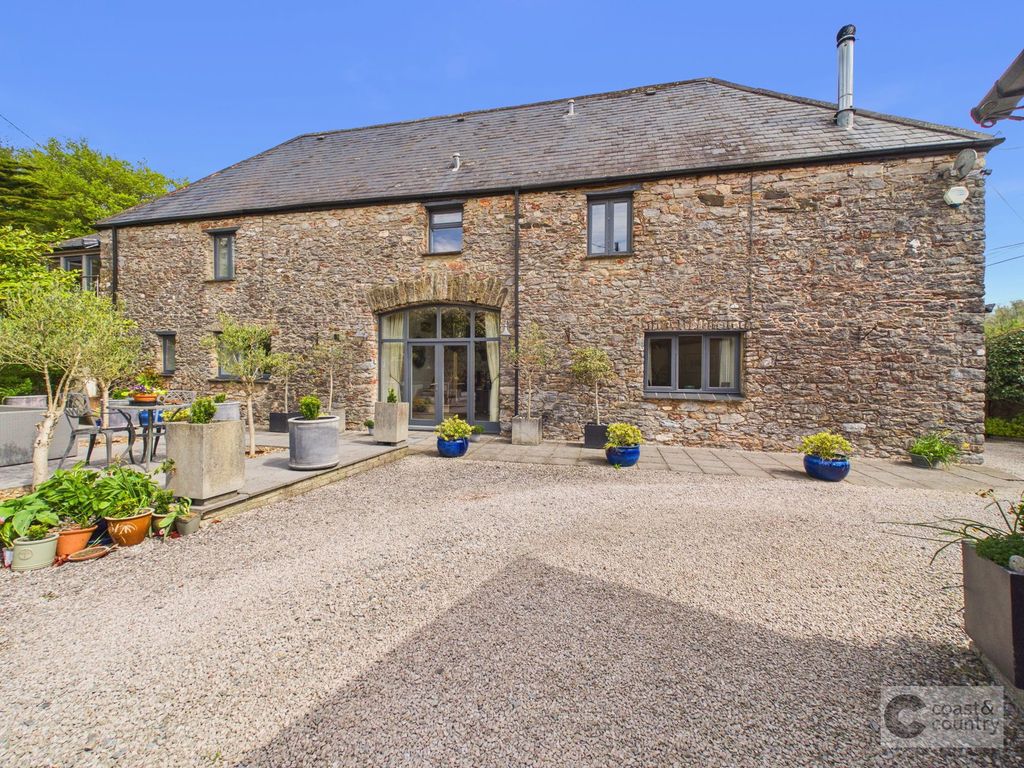 Property photo 1 of 72