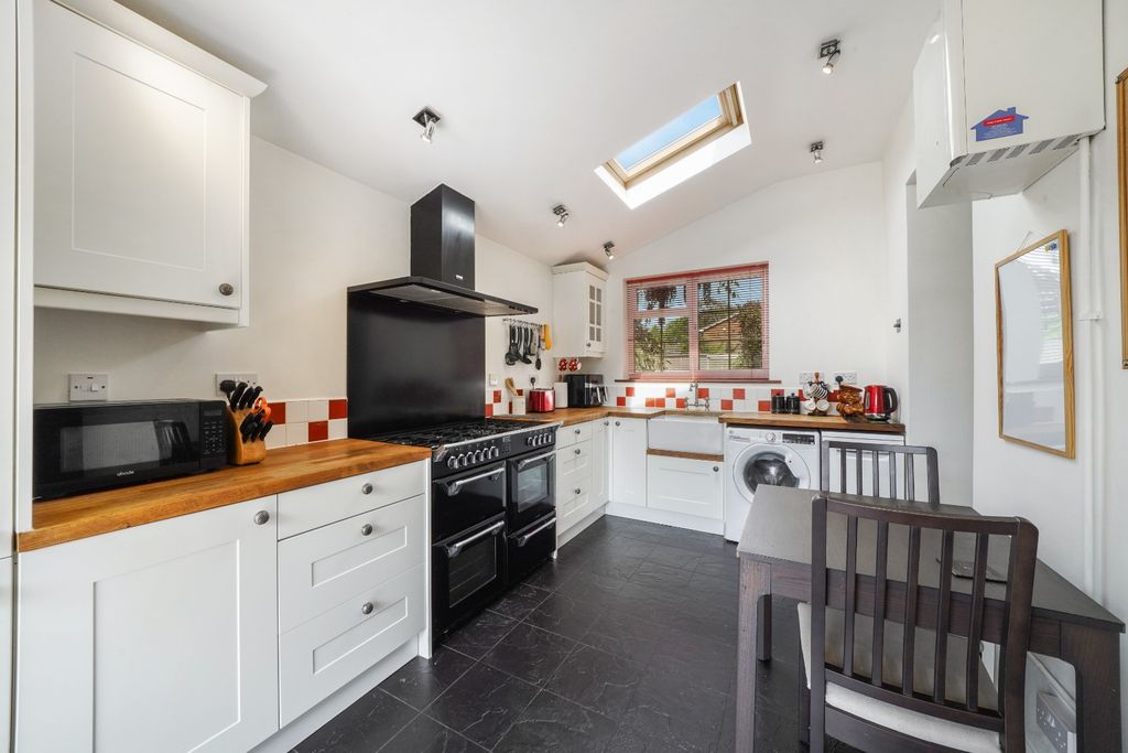 Property photo 3 of 16 5060154