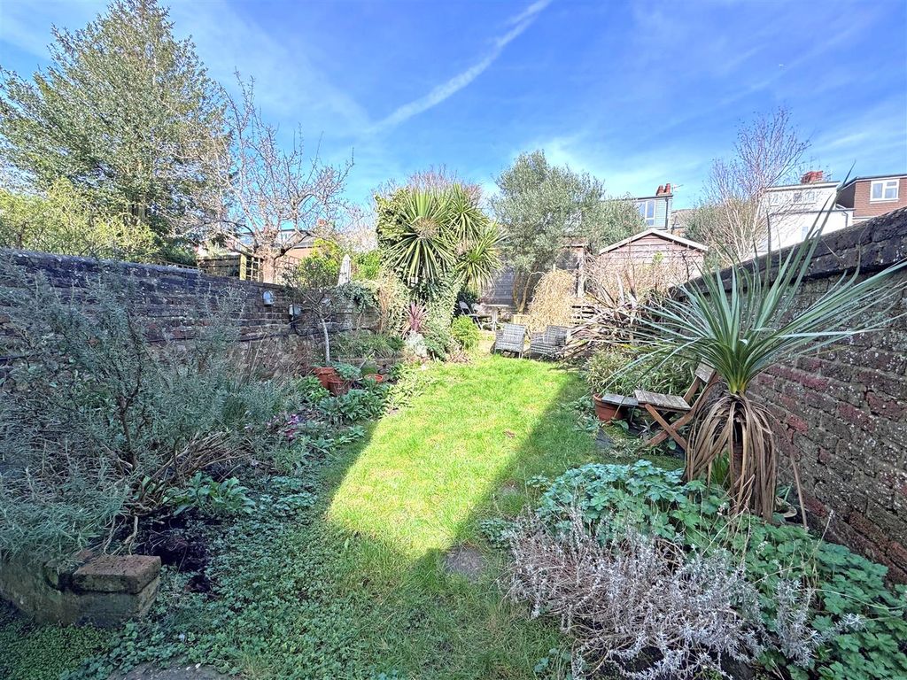 Property photo 2 of 15 2E.Jpg