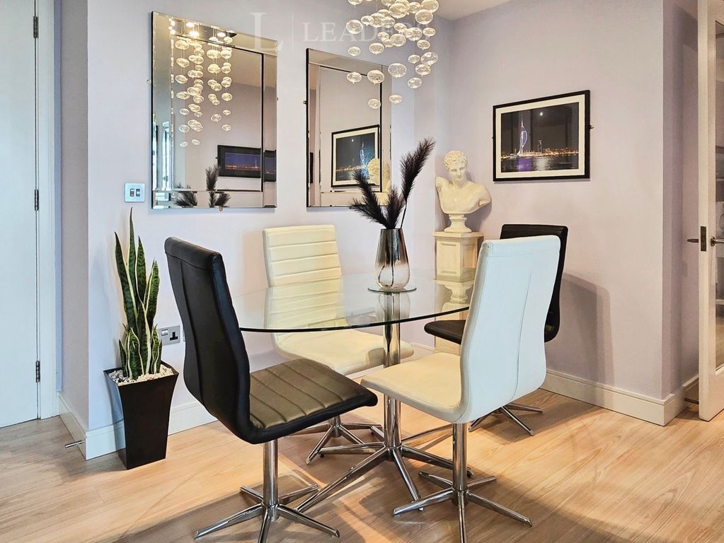 Property photo 2 of 19 Pbox-Img.Jpg