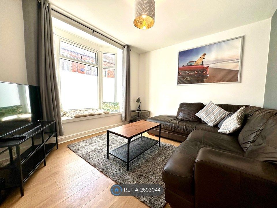 Property photo 2 of 17