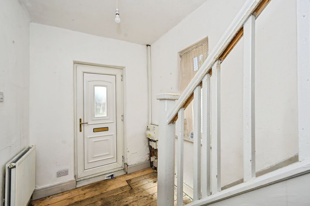 Property photo 2 of 16 Pbox-Img.Jpg