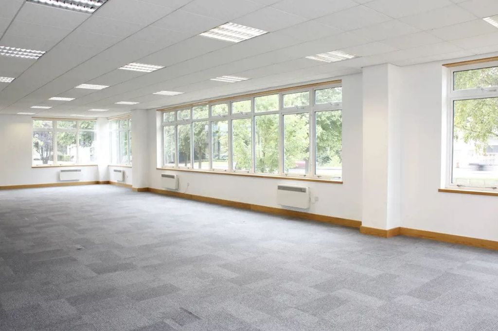Property photo 3 of 4 180 Park Drive  Interior 1.Jpg