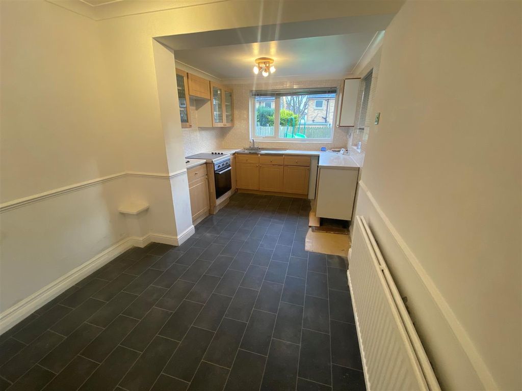 Property photo 2 of 10 Kitchen 2.Jpg