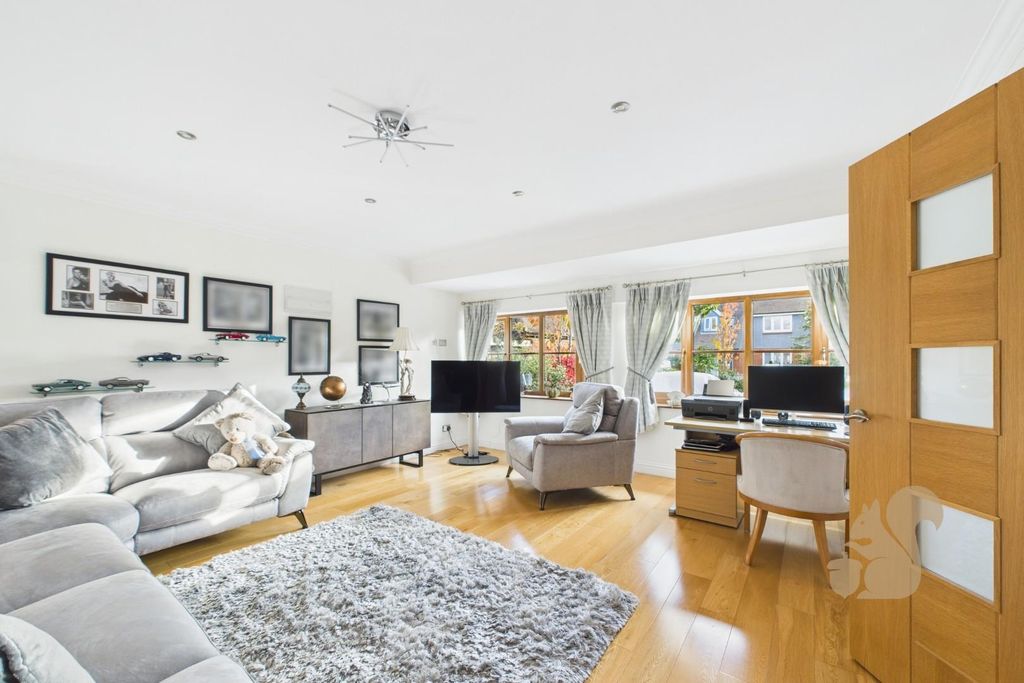 Property photo 3 of 26 Cam01814G0-Pr0040-Still015.Jpg