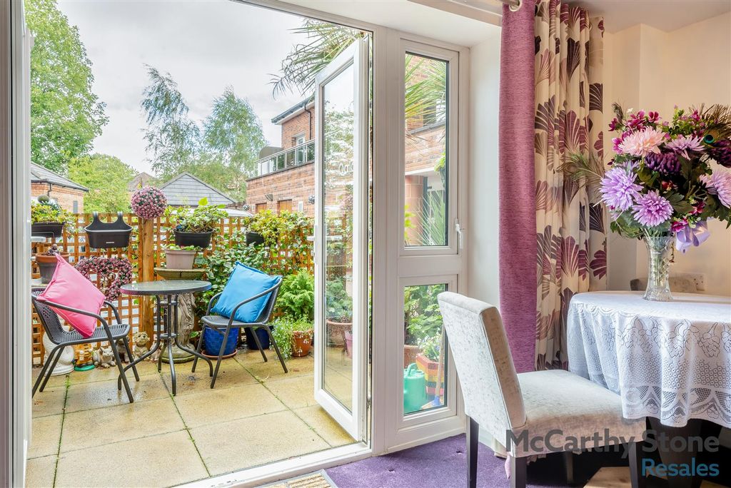 Property photo 3 of 31 8663780-Interior16.Jpg