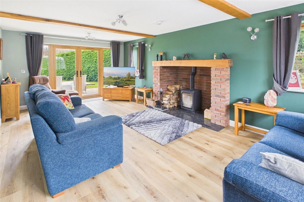 Property photo 2 of 36 Picture No. 02