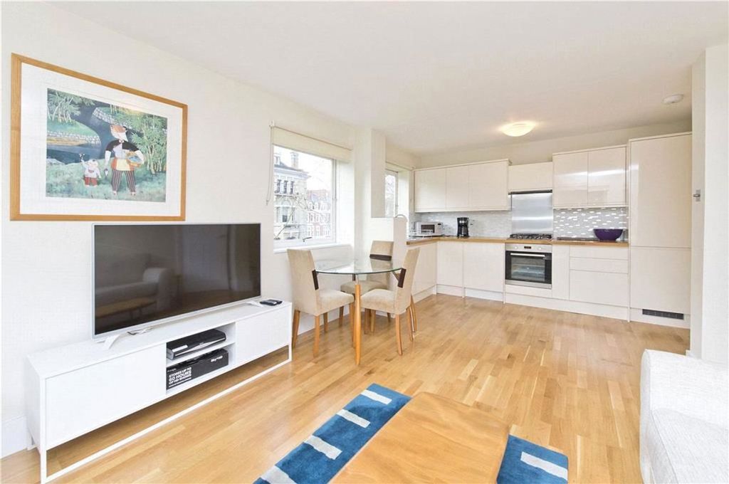 Property photo 2 of 8