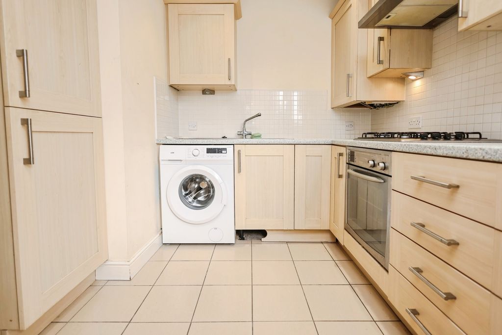 Property photo 3 of 15 Pbox-Img.Jpg