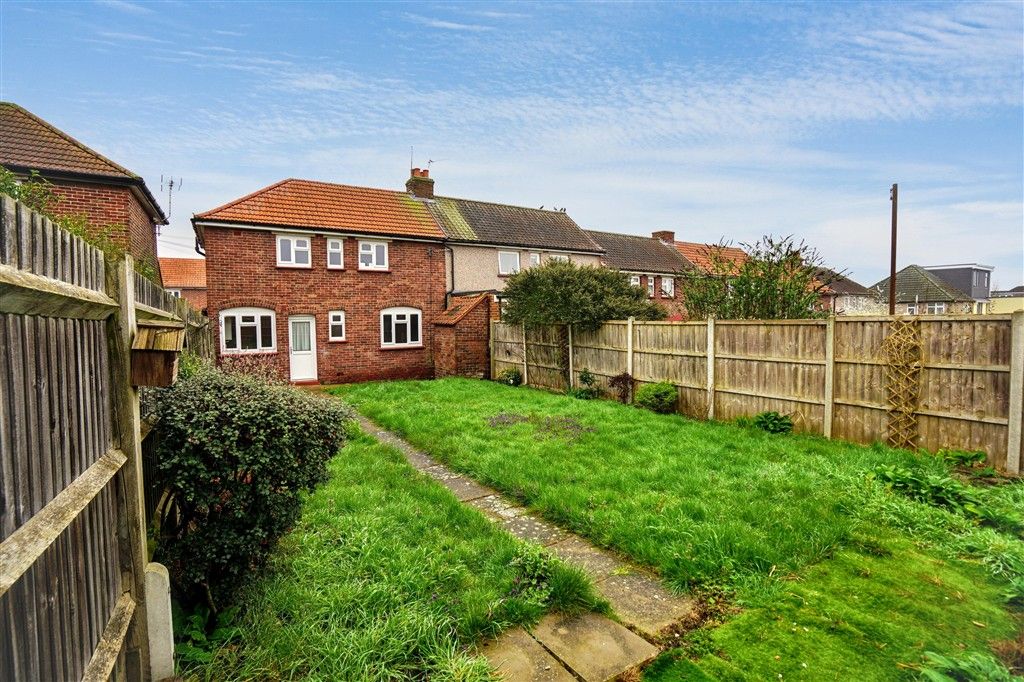 Property photo 2 of 5