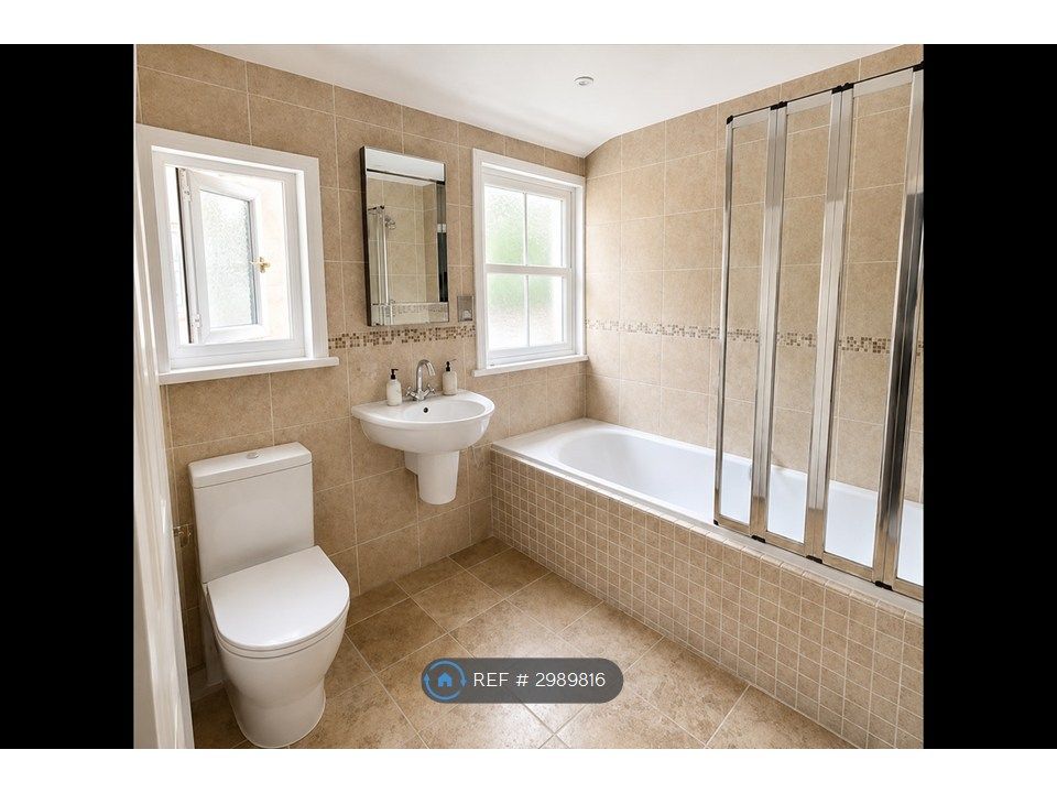Property photo 2 of 4 Bathroom