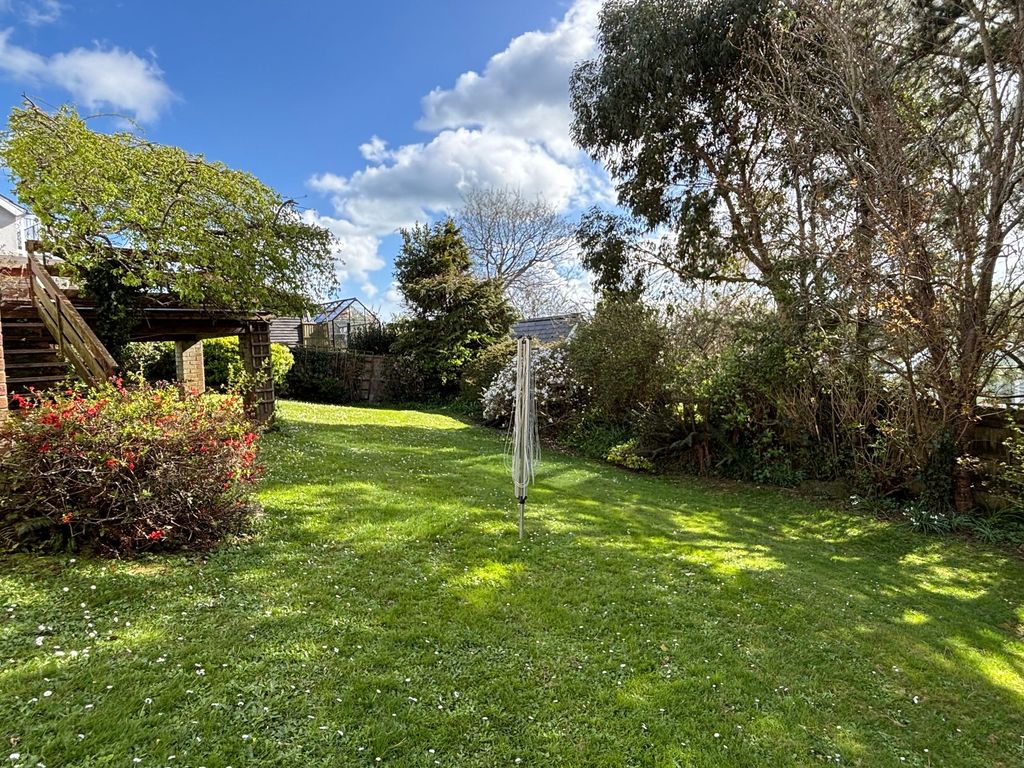 Property photo 2 of 15 Garden