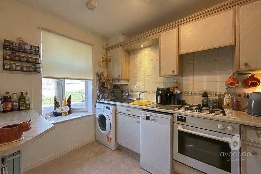 Property photo 3 of 8 5014855