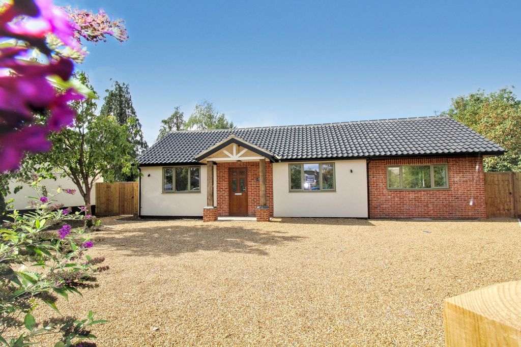 Property photo 1 of 21