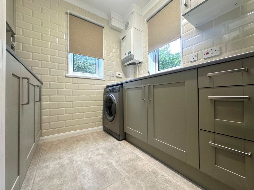 Property photo 3 of 12 Picture No. 11